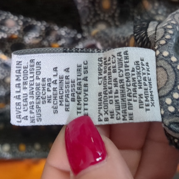 POINT ZERO* by Nicole Benisti satin ruched button front puff sleeve collared top - Picture 11 of 11